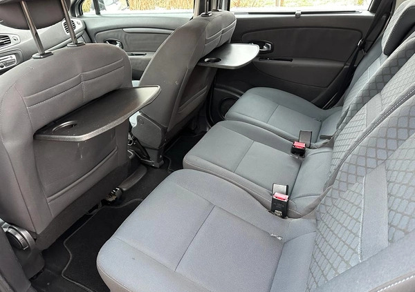 Renault Grand Scenic cena 18800 przebieg: 209000, rok produkcji 2011 z Przemyśl małe 92
